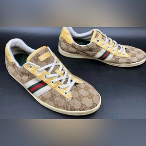 Gucci Women's Beige GG Canvas Low-Top Sneakers with Yellow Trim